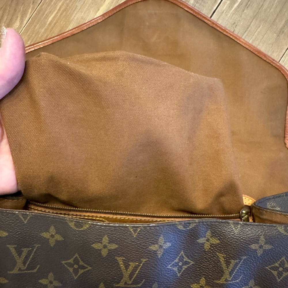 Louis Vuitton Monogram Beverly GM Messenger Briefcase 💼 - Picture 15 of 16
